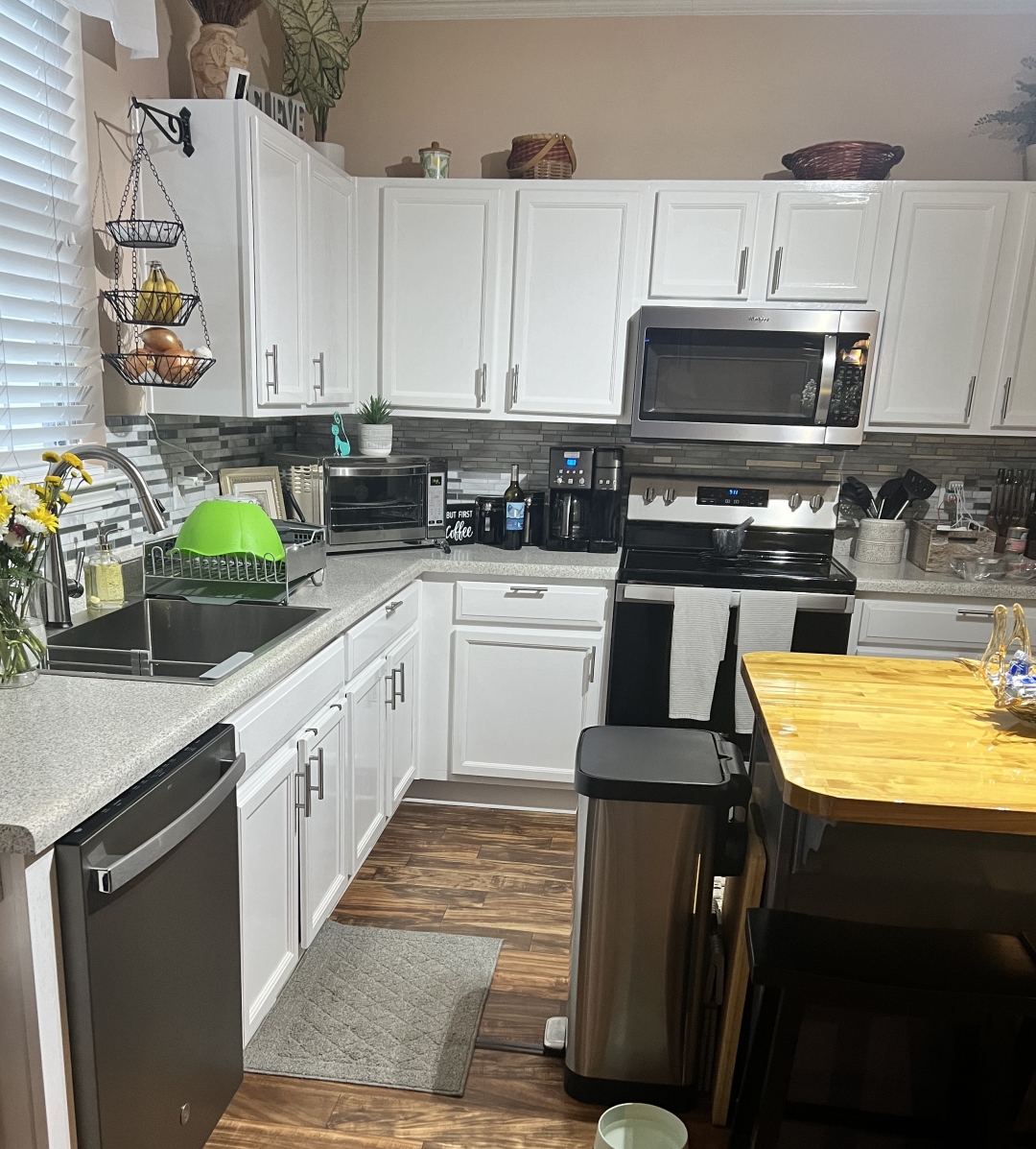 Kitchen After Counter & Cabinet Resurfacing